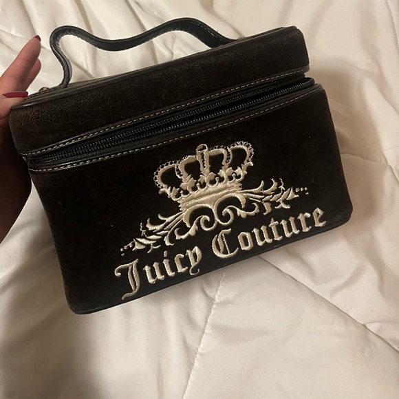 Vintage Juicy Couture makeup bag! - Picture 2 of 4